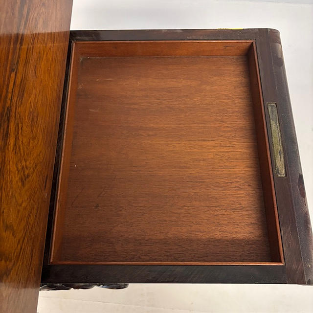 ANTIQUE CARD TABLE. Furniture - Tables - Auctionet