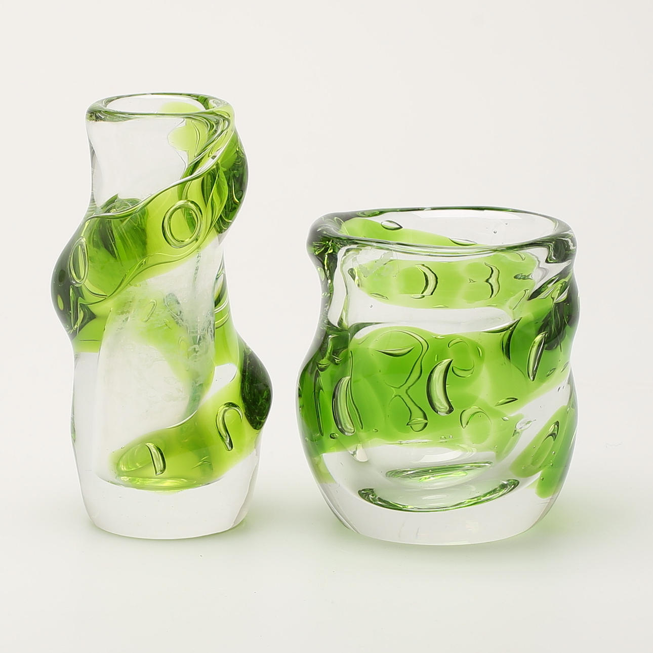 VASER, 2 st, glas, Reijmyre, Paul Kedelv. Ariel teknik.