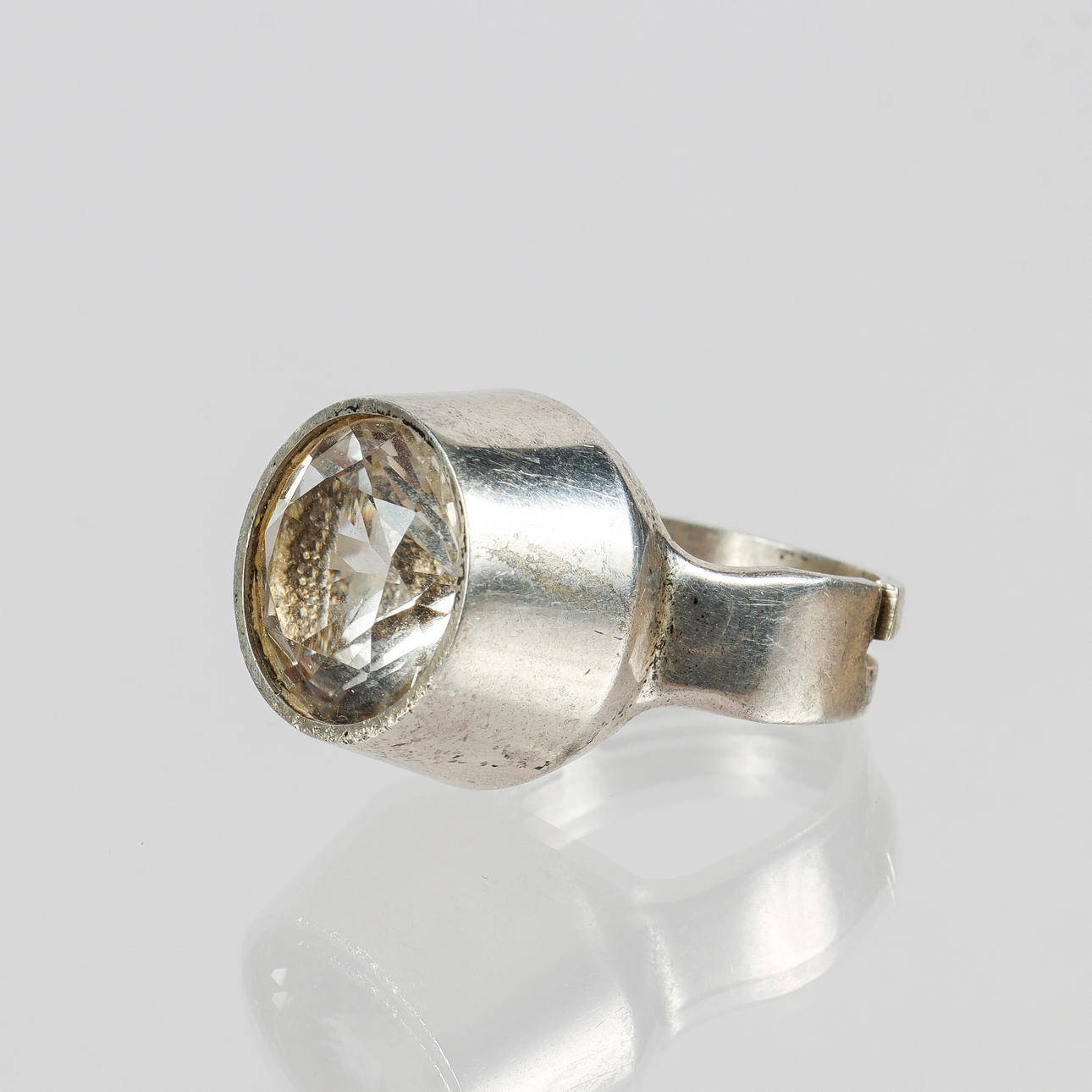 RING, silver with faceted rock crystal, Denmark.