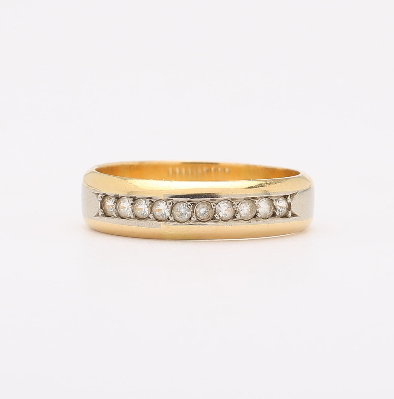 RING, 18K guld/vitguld. Total vikt ca 5,2 g.