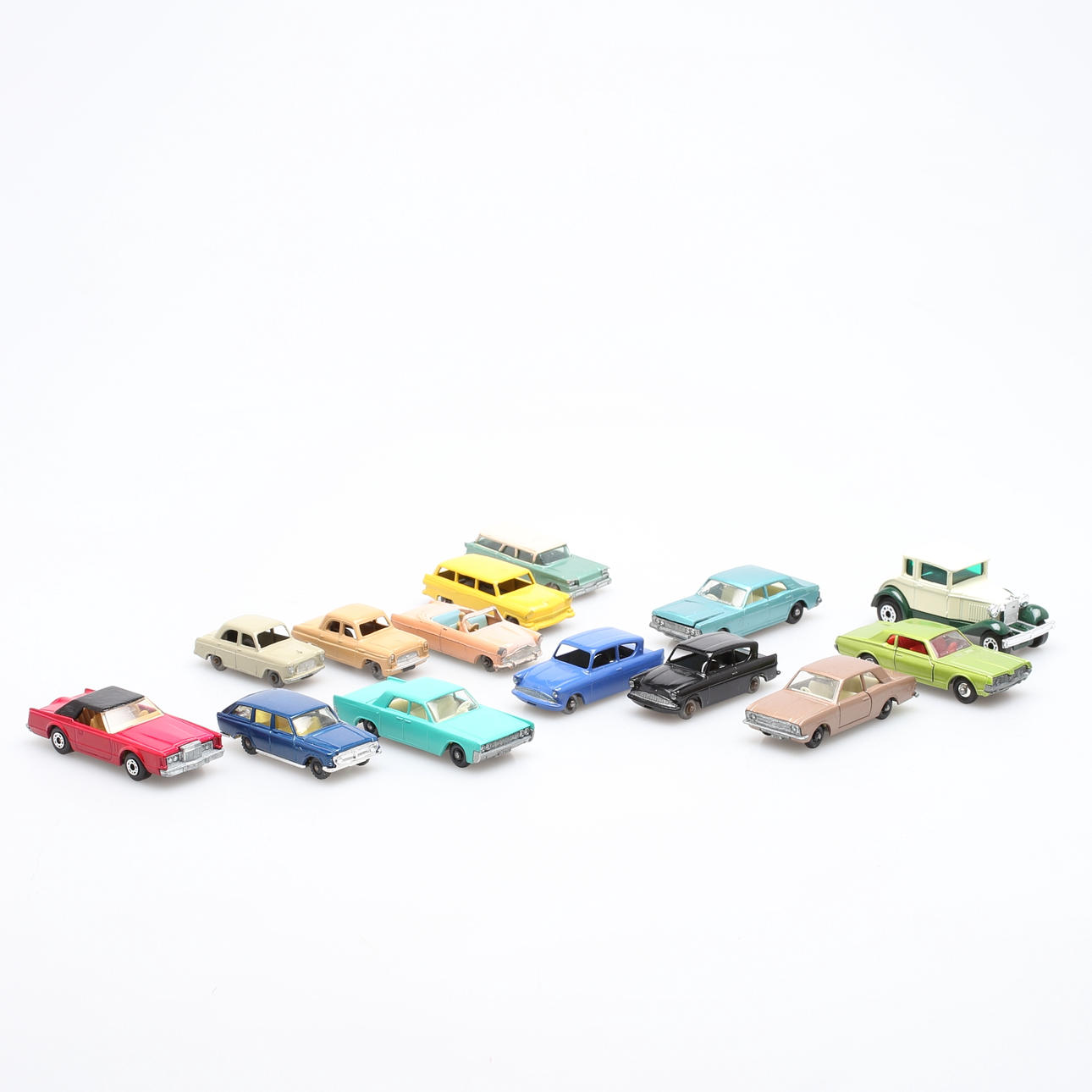 LEKSAKSBILAR, 14 st, Ford, Lesney, Dinkey Toys och Husky.