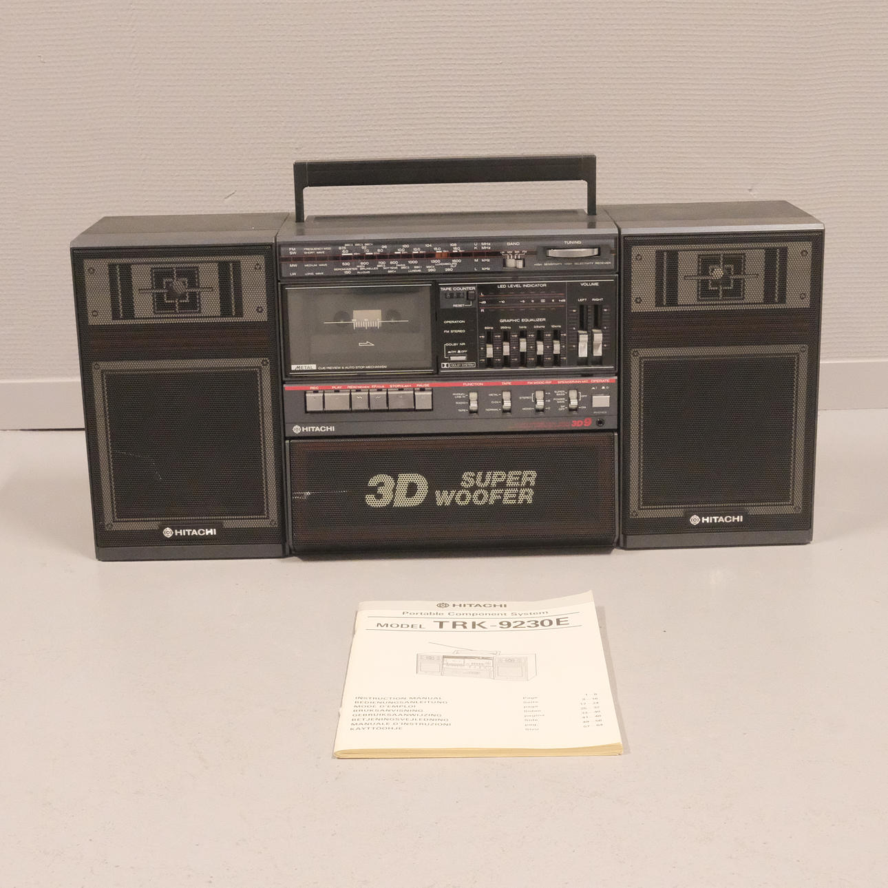 BOOMBOX, HITACHI, MODELL TRK-9230E.