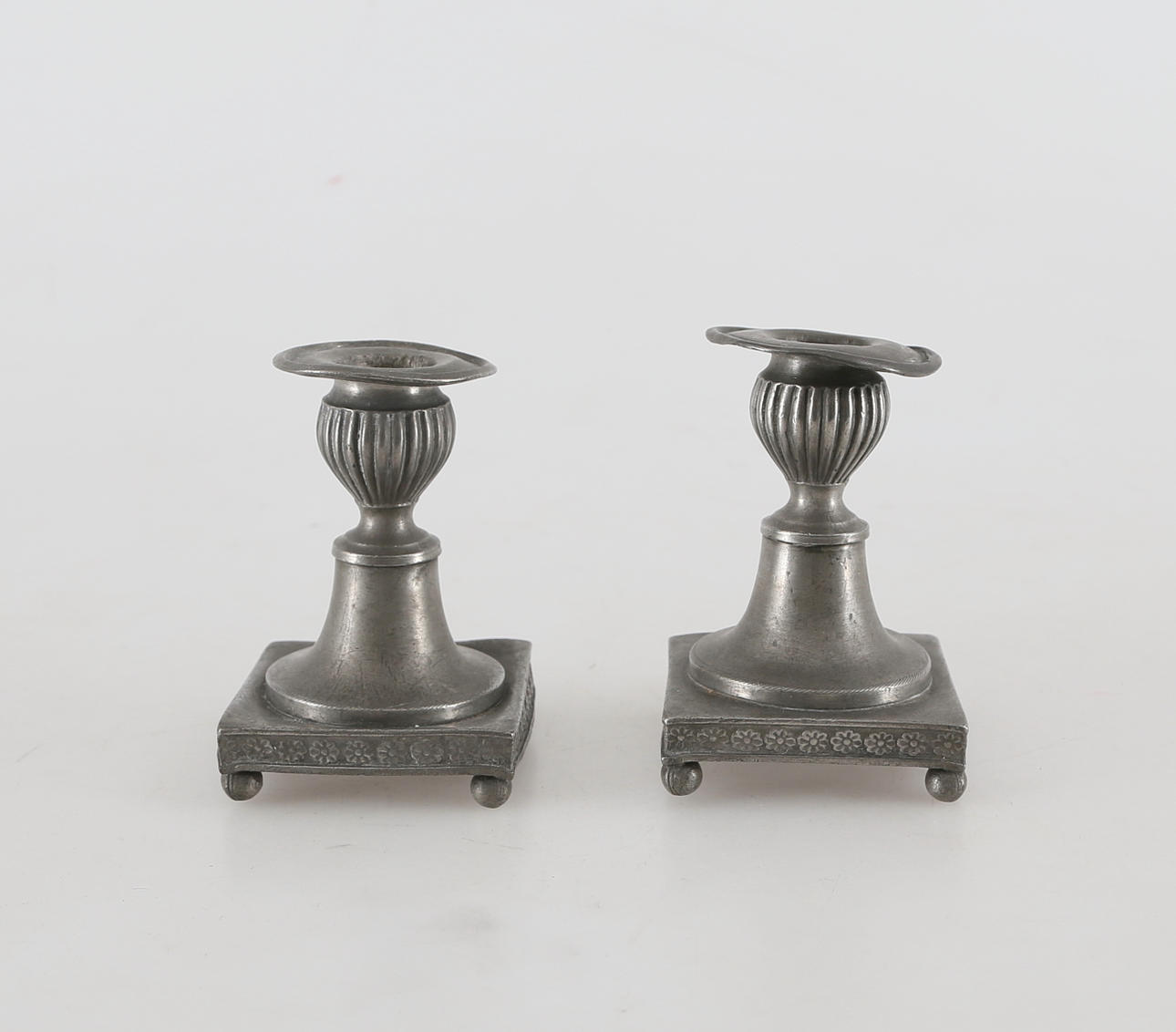 LJUSSTAKAR,1 par,tenn,Niclas Anström,Växjö,1834.