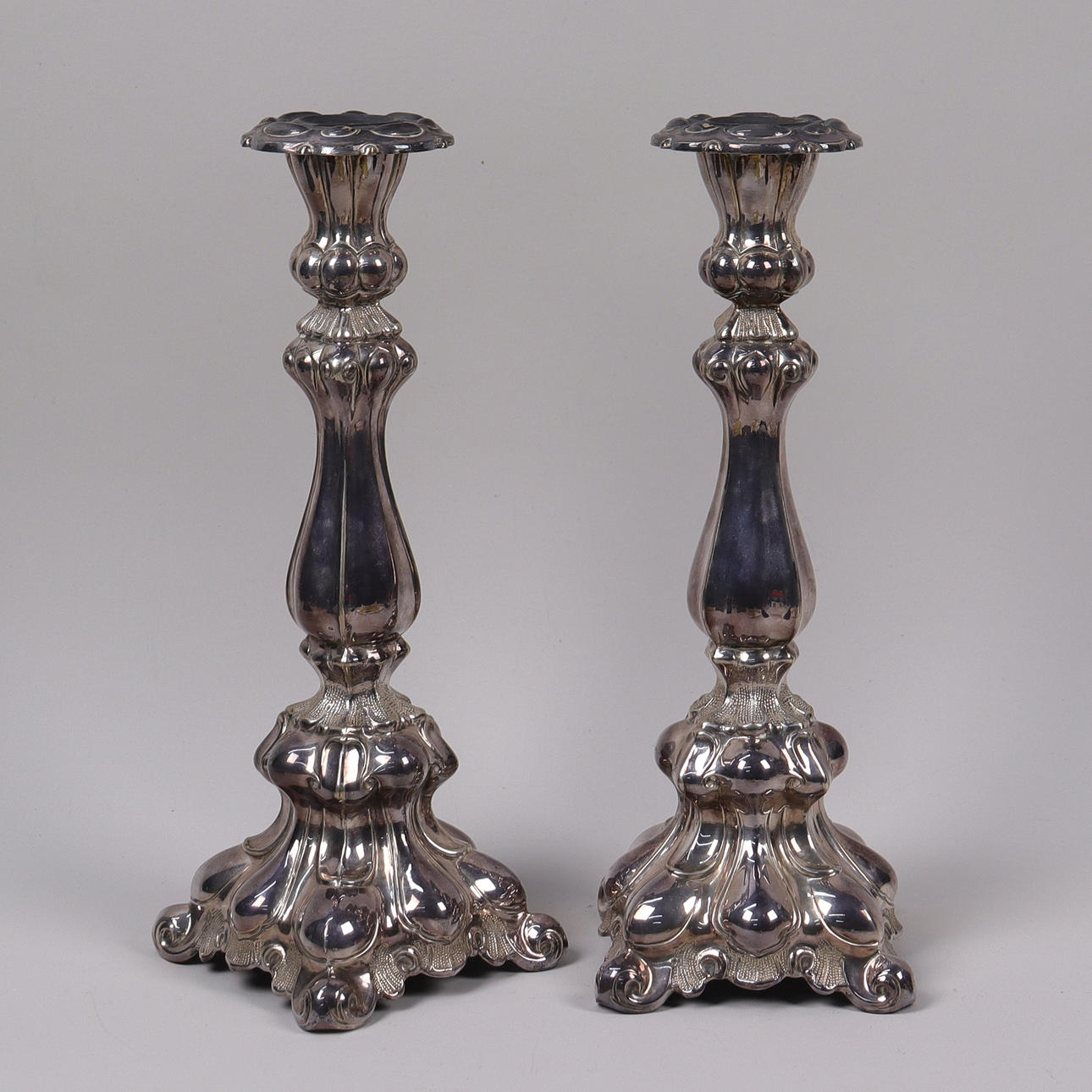LJUSSTAKAR, nysilver, barockstil, 1 par.