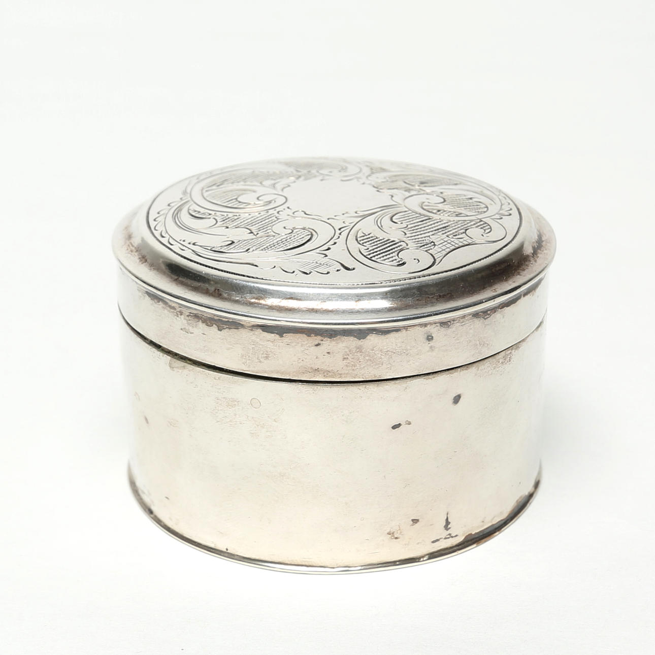 DOSA, silver, årsbokstav P4.
