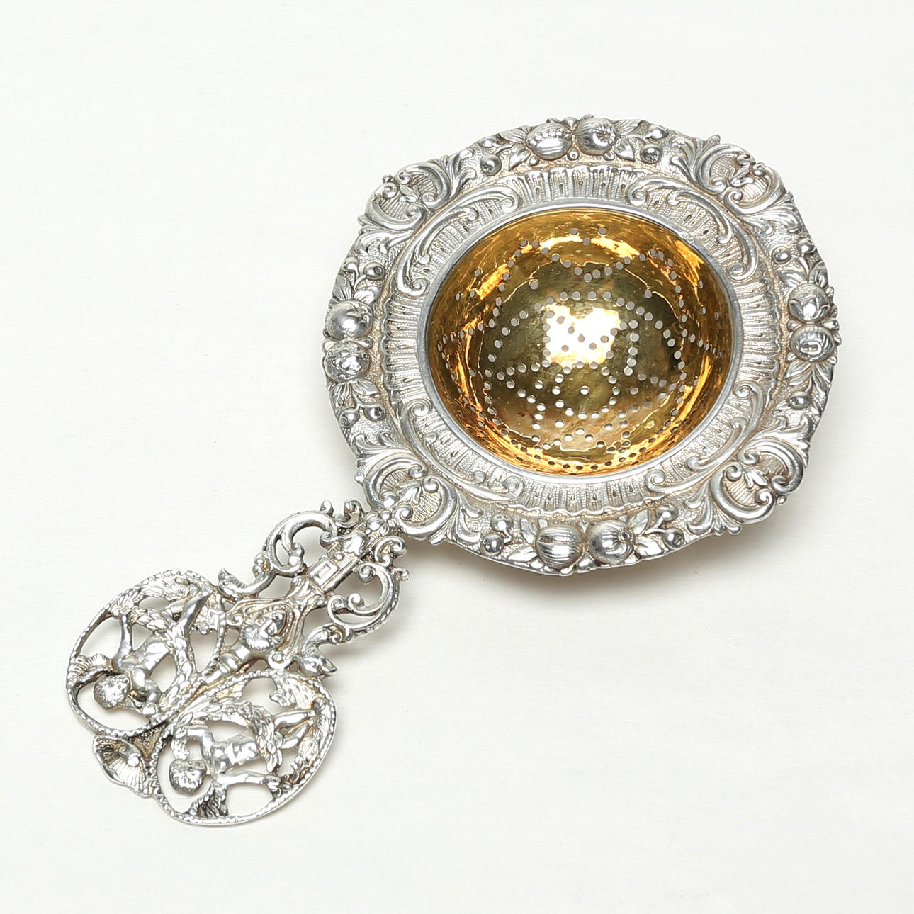 STRÖSOCKERSKED, silver, delvis förgylld.