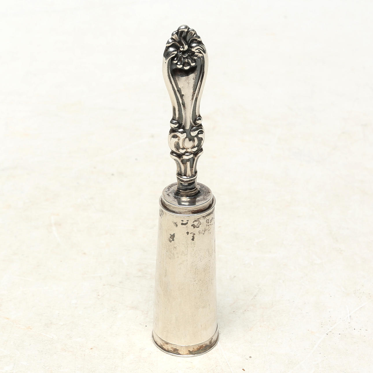 SMULBORSTE, silver, årsbokstav B5.