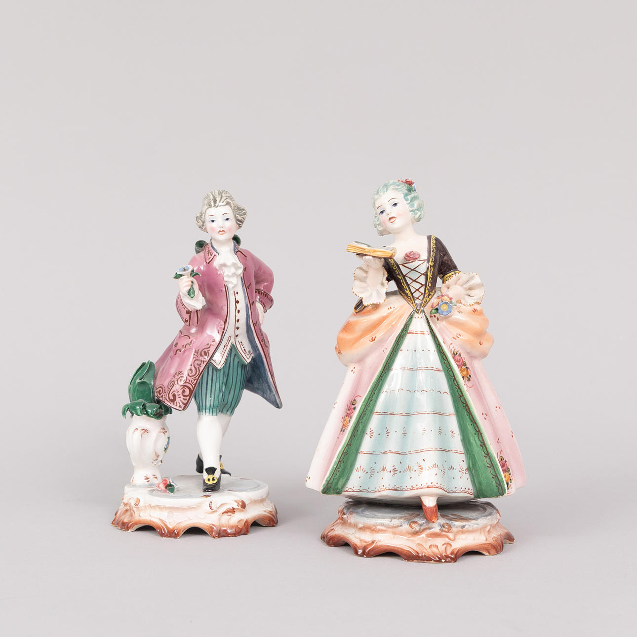 FIGURINER, 2 st, porslin, Italien.