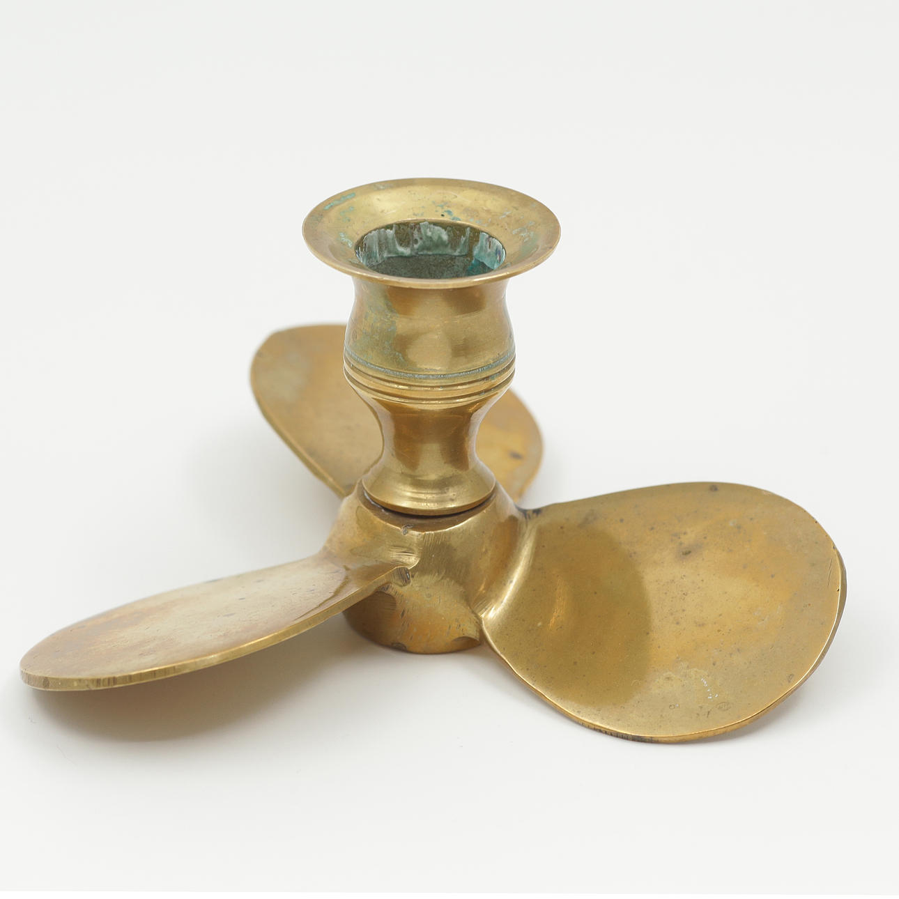 LJUSSTAKE "PROPELLER" MÄSSING.