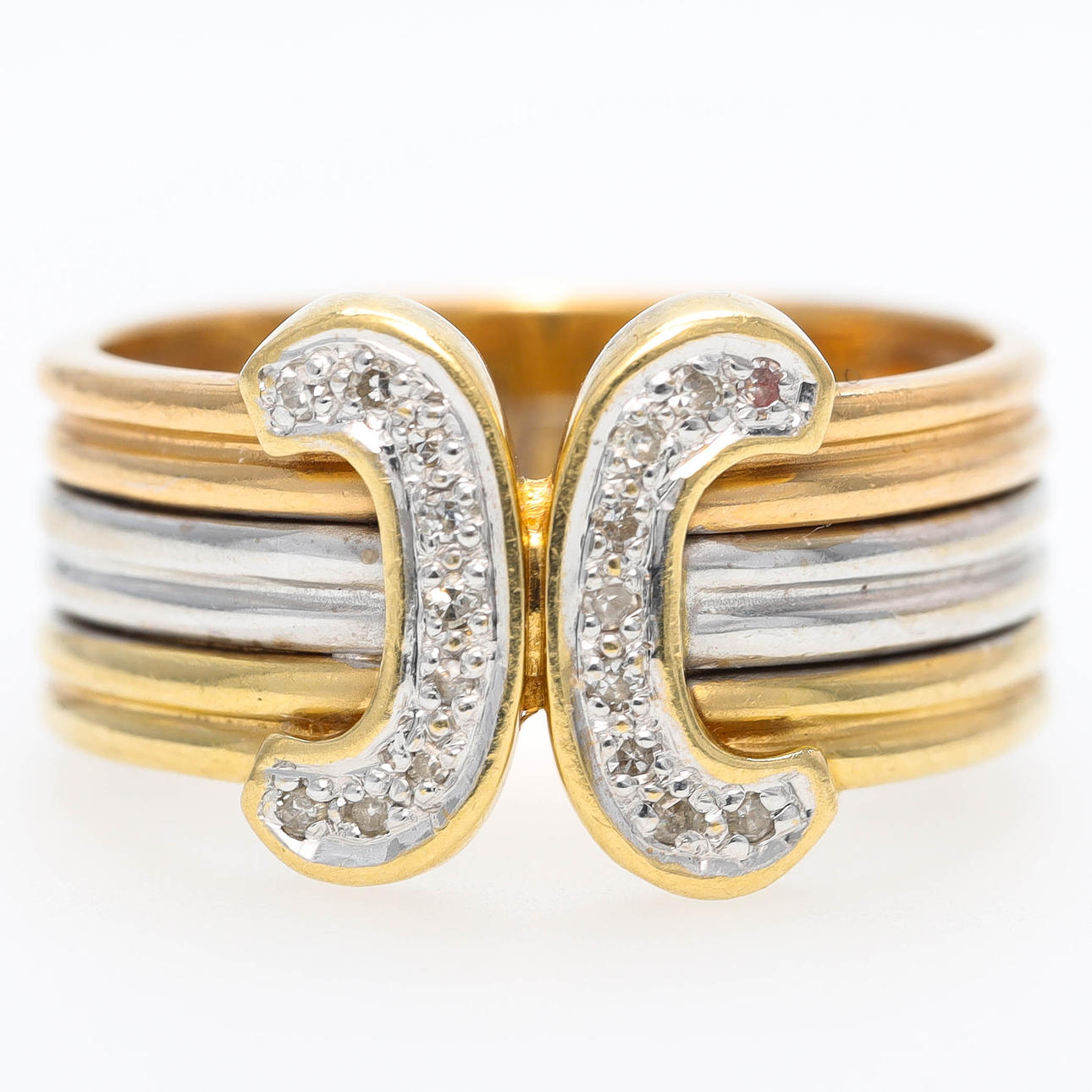 RING, 18 k trefärgat guld, åttkantslipade diamanter.