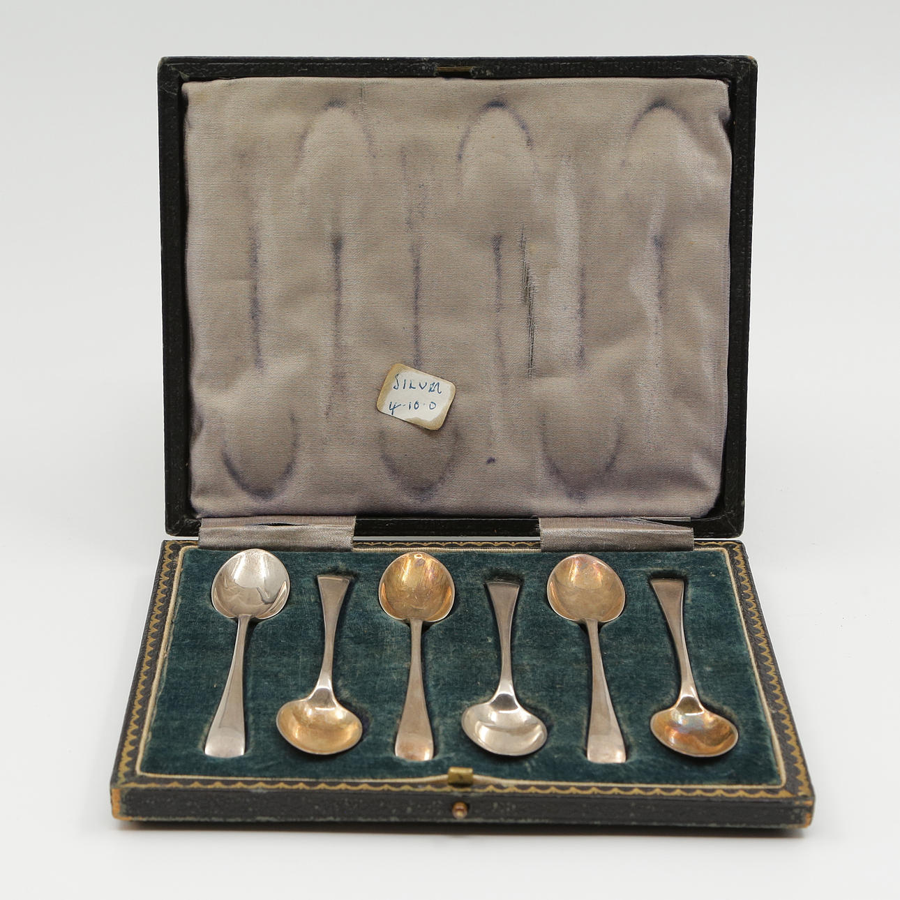 6 KAFFESKEDAR I ETUI, SILVER, SHEFFIELD, ENGLAND, 1927.