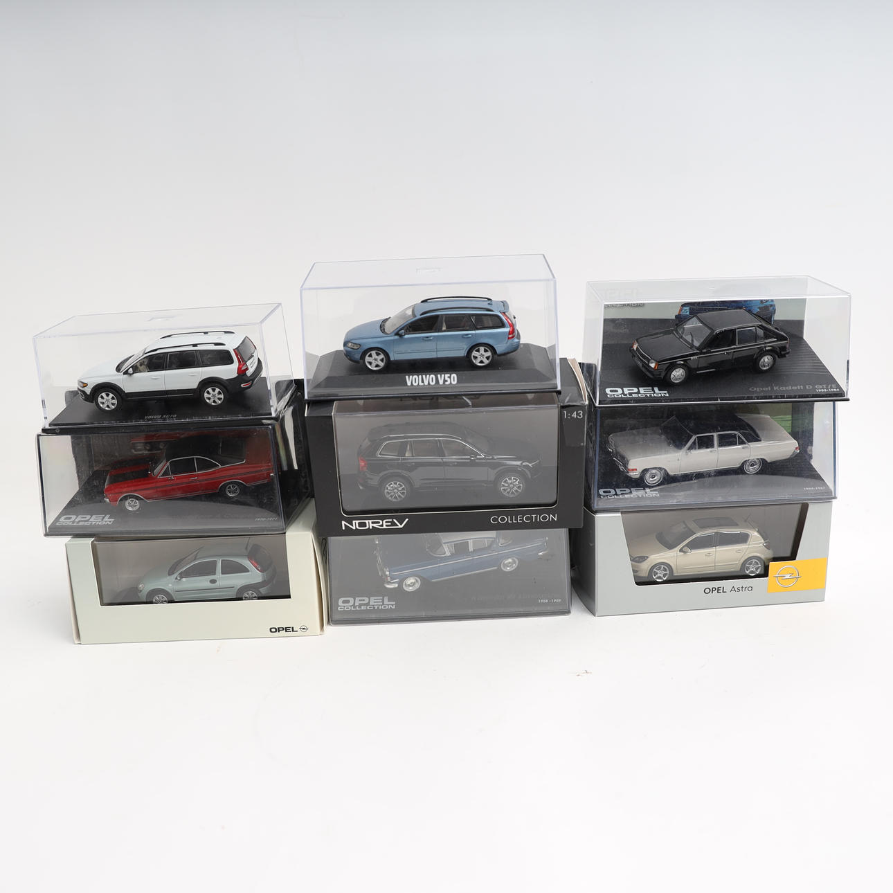 MODELLBILAR, Opel, i förpackningar.