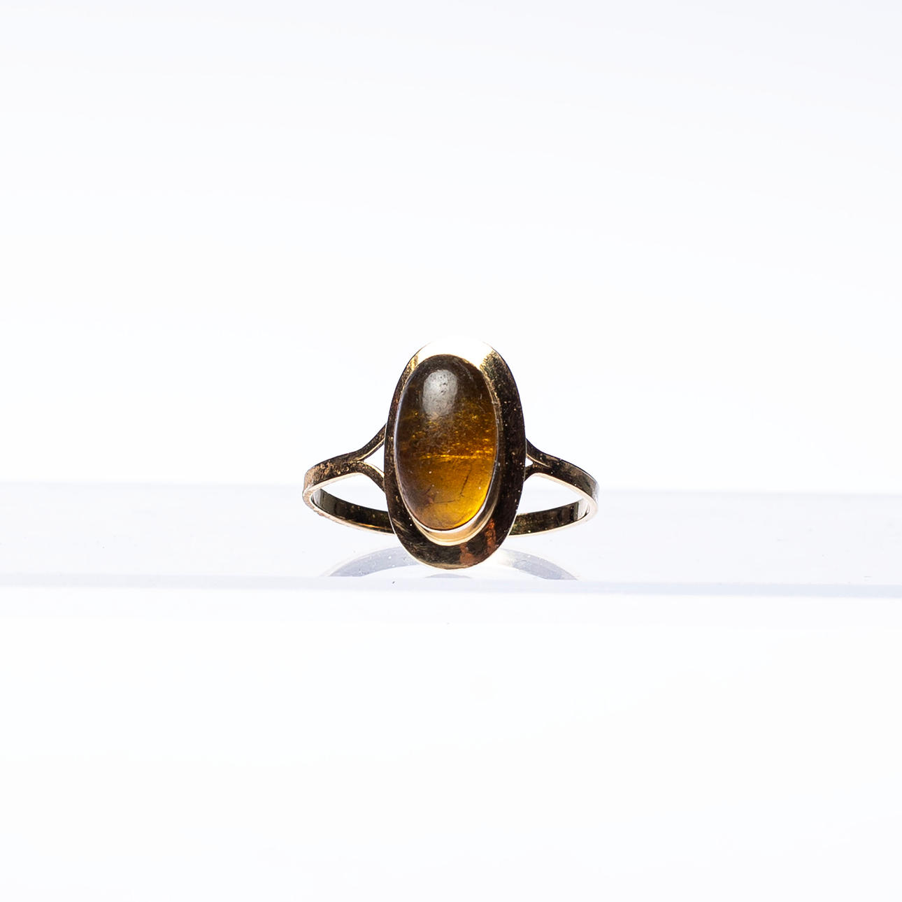 RING, med sten, 14k guld ca 1.95g.