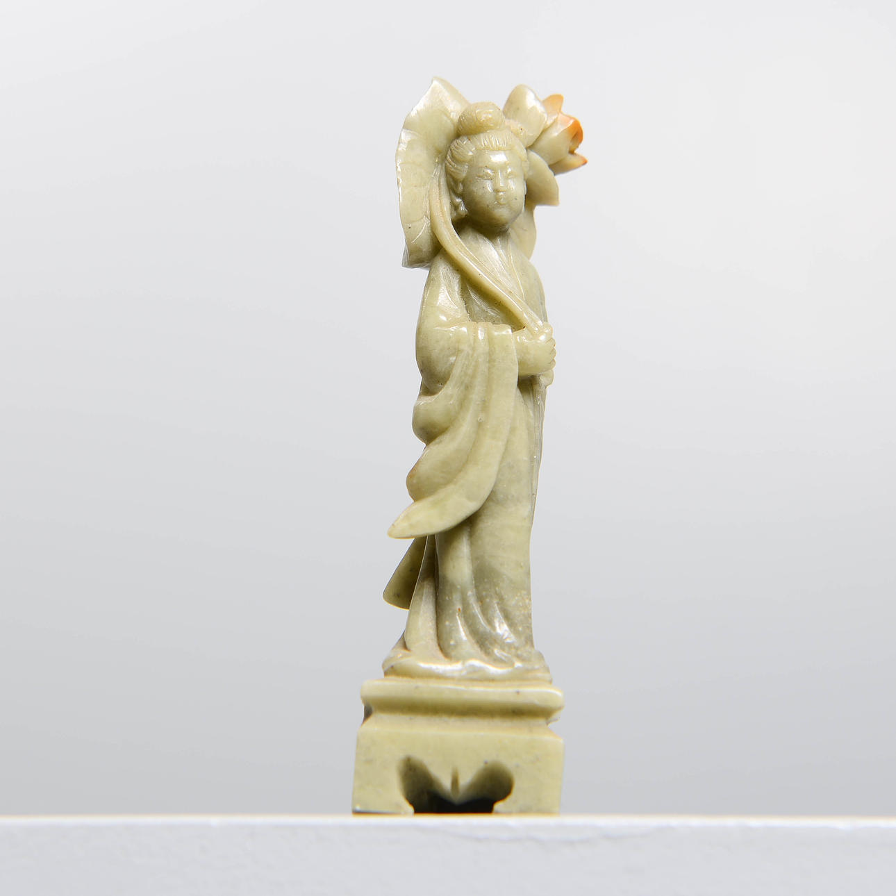 FIGURIN, "Guanyin", troligen täljsten, Kina.