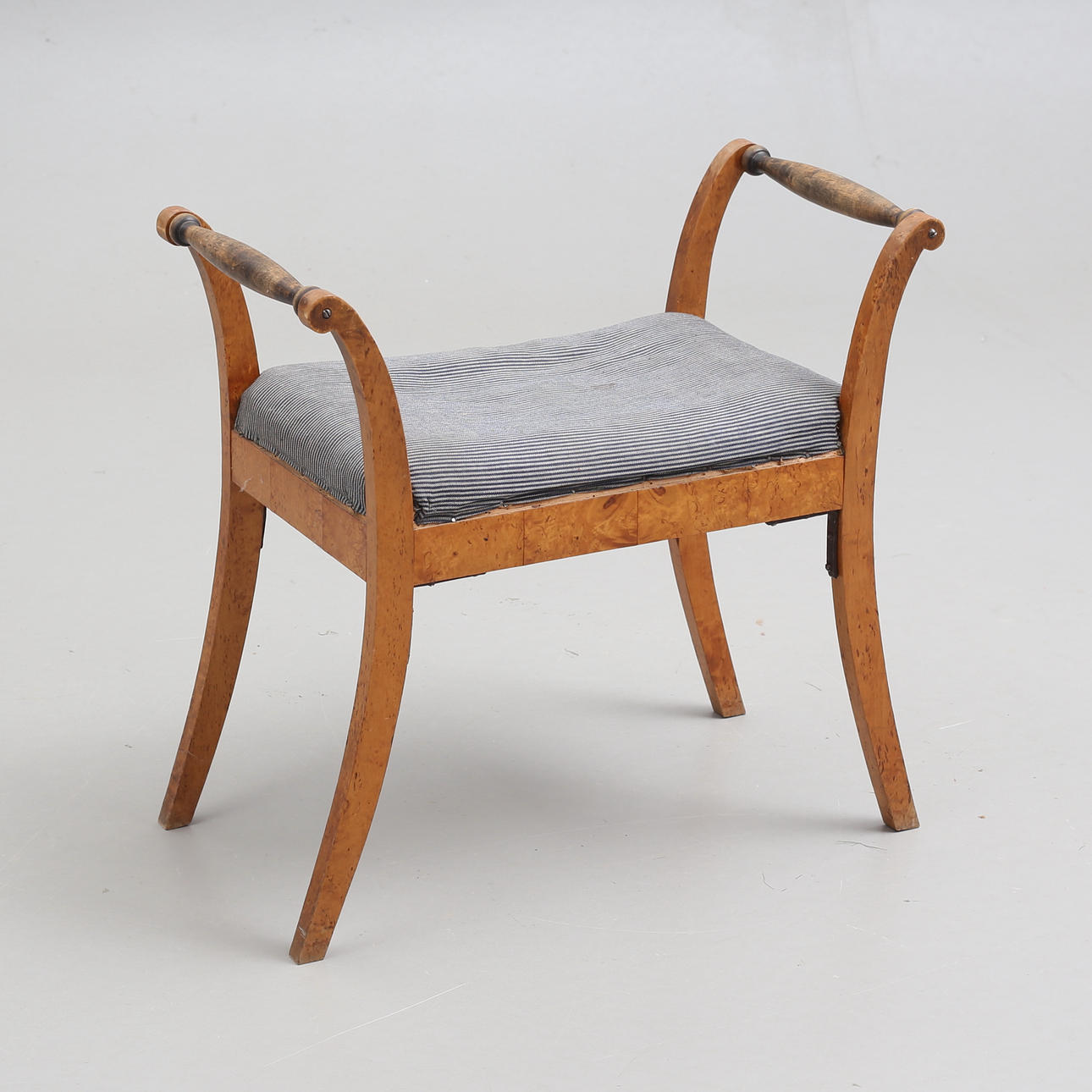 TABURETT, empirestil, 1800-tal.
