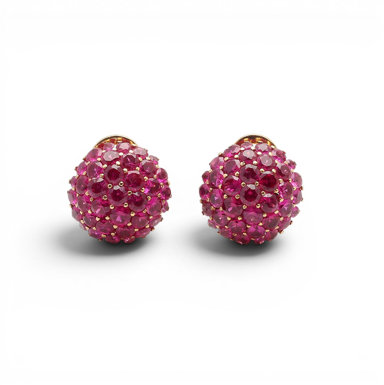 Gold and rubies button earrings, mid 20th Century.