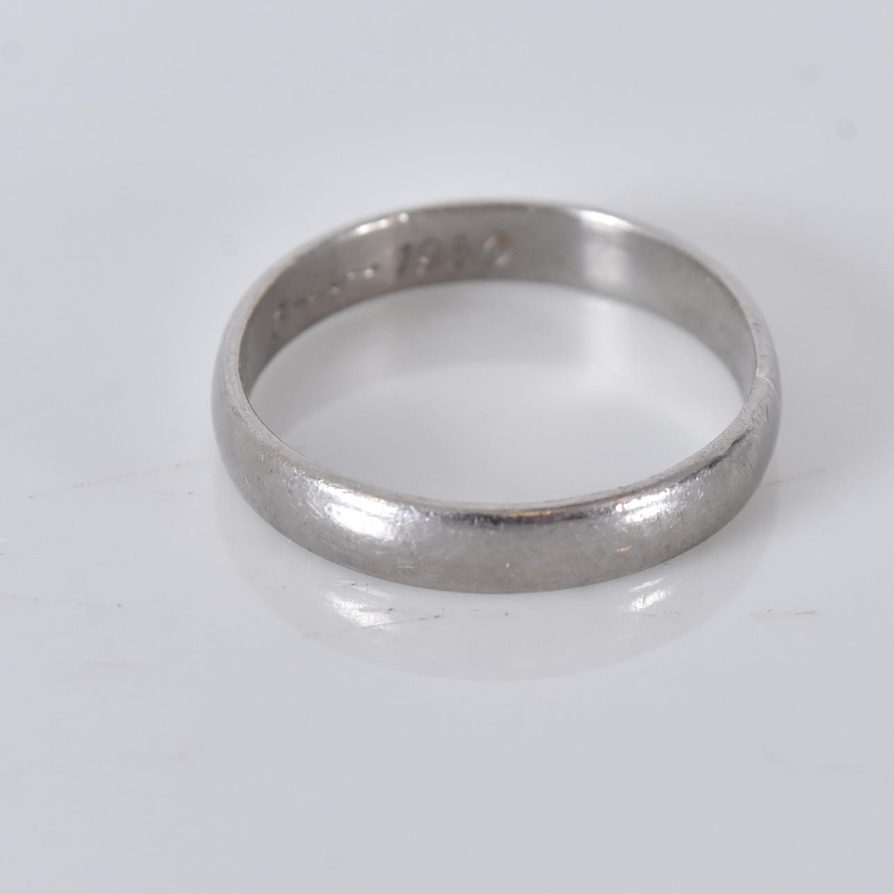 RING, 18 karat vitguld.