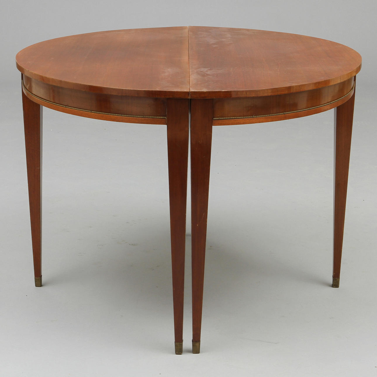 MÅNBORD, 1 par, gustaviansk stil, 1900-tal.