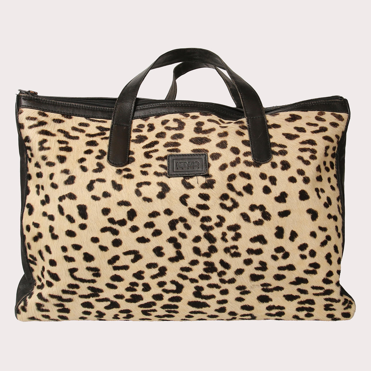 HANDVÄSKA KENZO Leopardmönstrad med läderdetaljer.