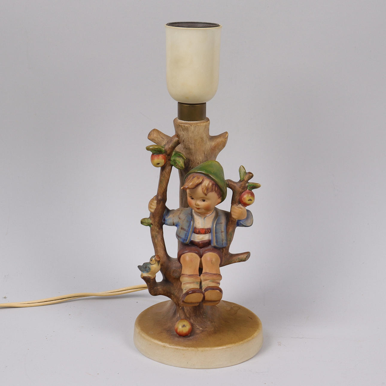 BORDSLAMPA, Hummel, Goebel, "Apple Tree Boy", keramik.