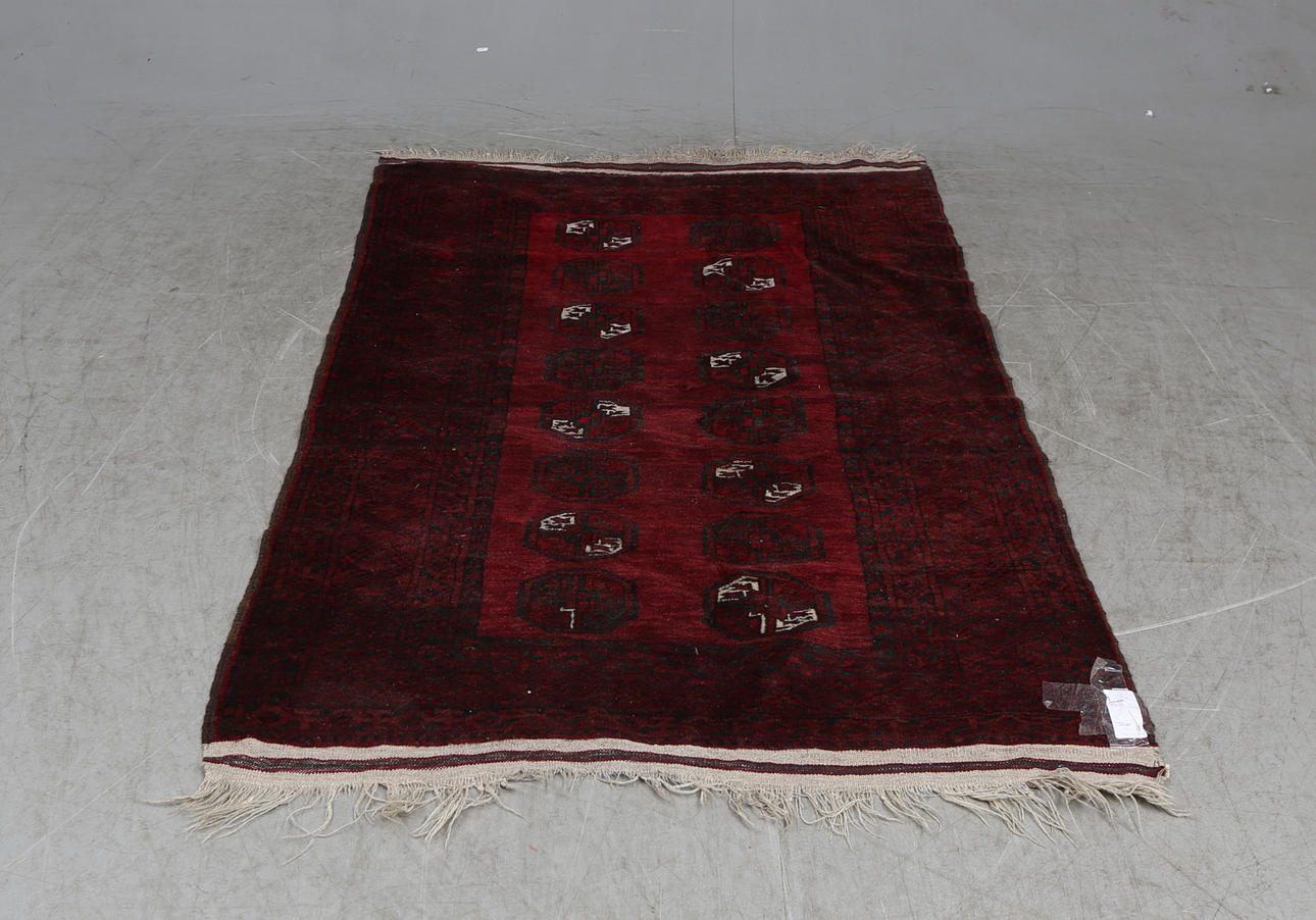 MATTA, persisk, ca. 175x120 cm.