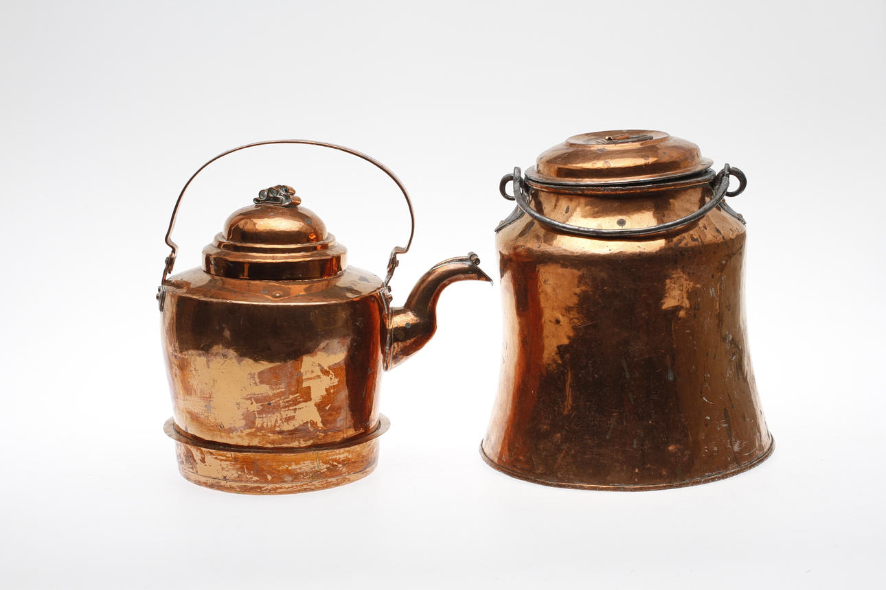 MIDJEKRUKA och KAFFEPANNA, koppar, 1800-tal.