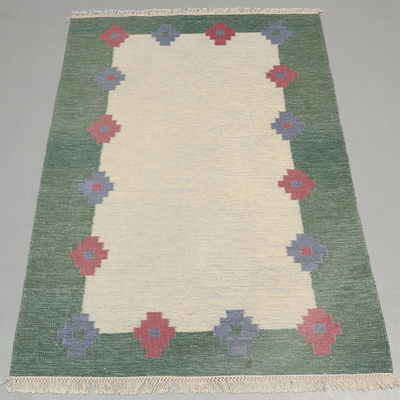 MATTA, röllakan, 171x240 cm.
