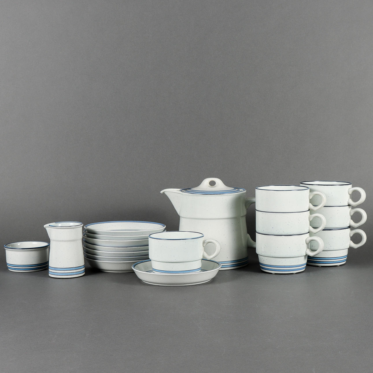 STIG LINDBERG. Teservis, Gustavsberg Dart.