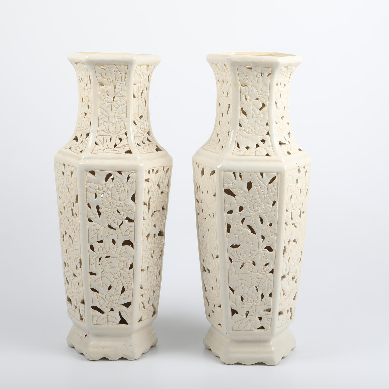 VASER, 1 par, glaserad keramik, 2000-tal.