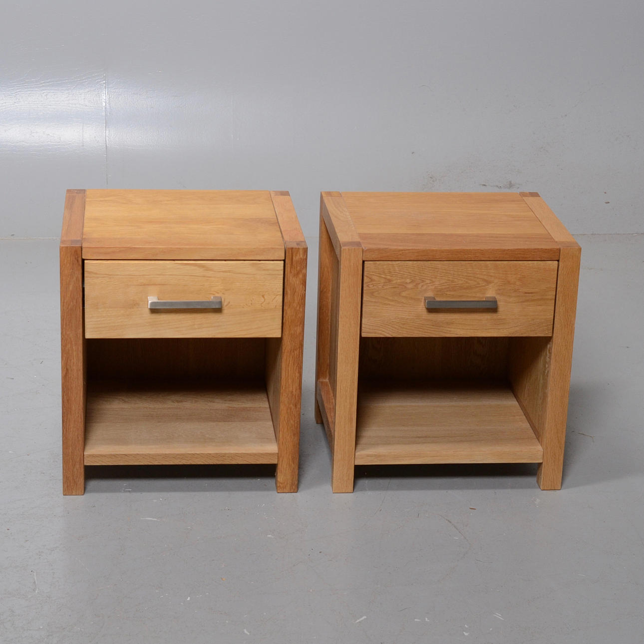 NATTDUKBORD, 1 par, oljad ek.