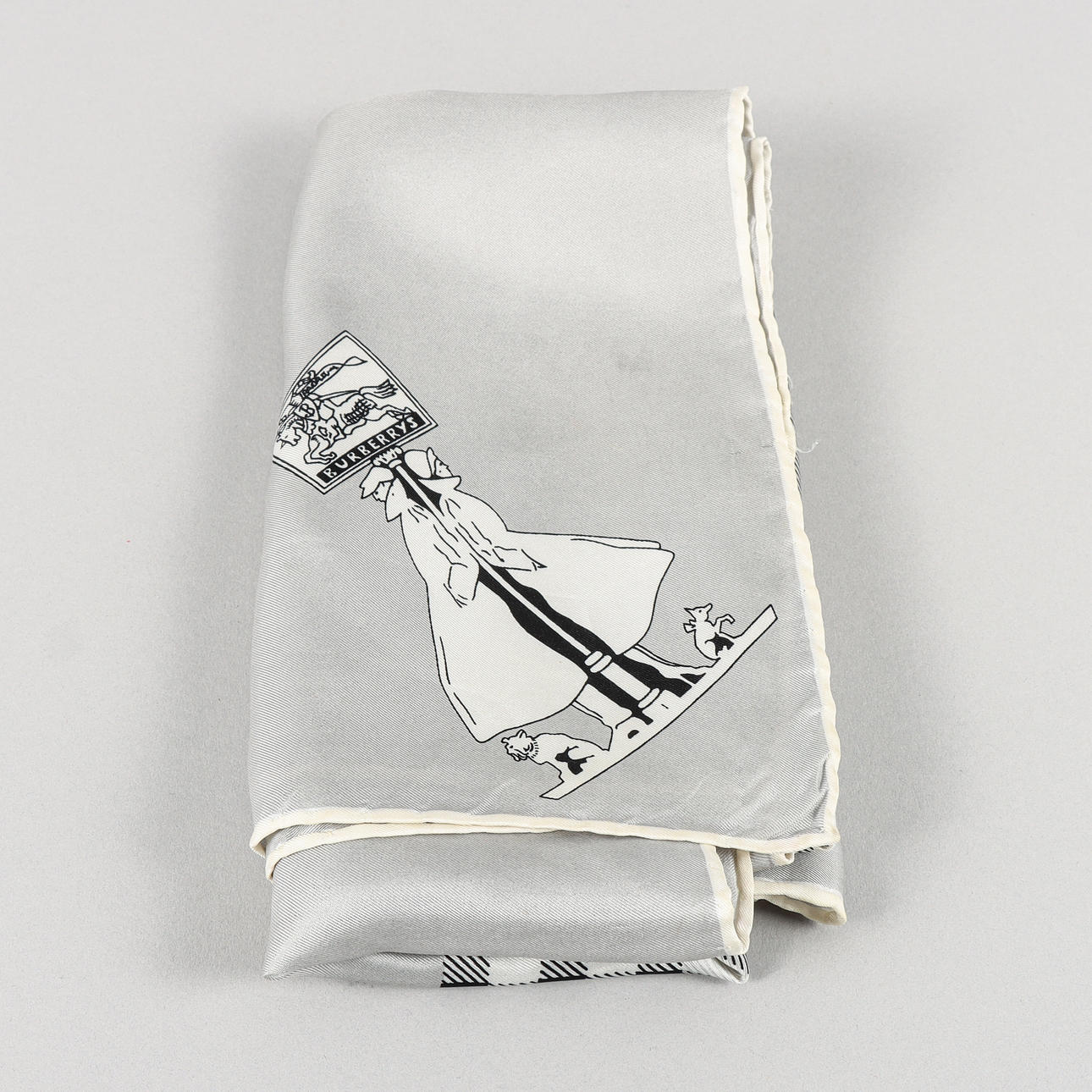 BURBERRY scarf.