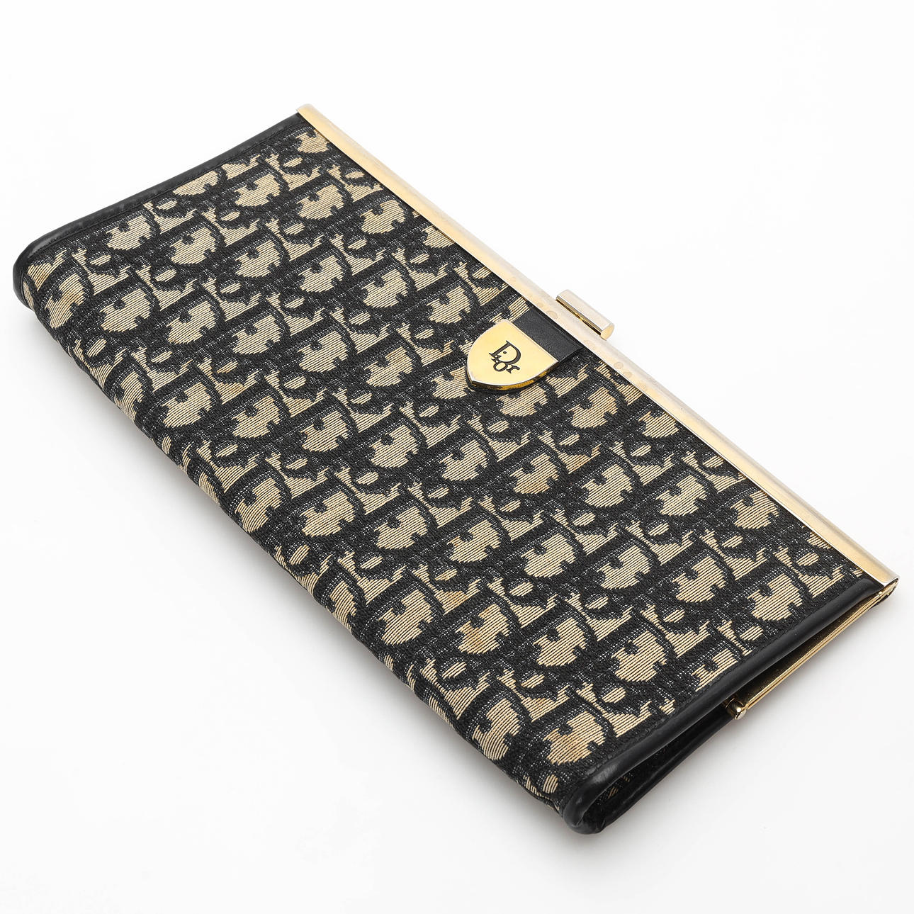 CHRISTIAN DIOR. Clutch, Paris.