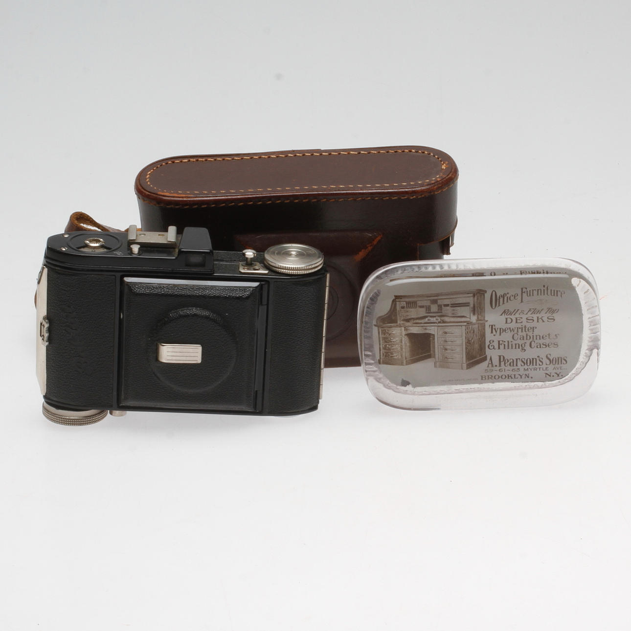 KAMERA, Prontor-S samt BREVPRESS, glas, 1900-talets mitt.