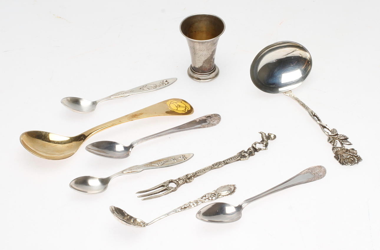 SILVER, 9 delar, bland annat Geoge Jensen, vikt ca. 138,7 gram.