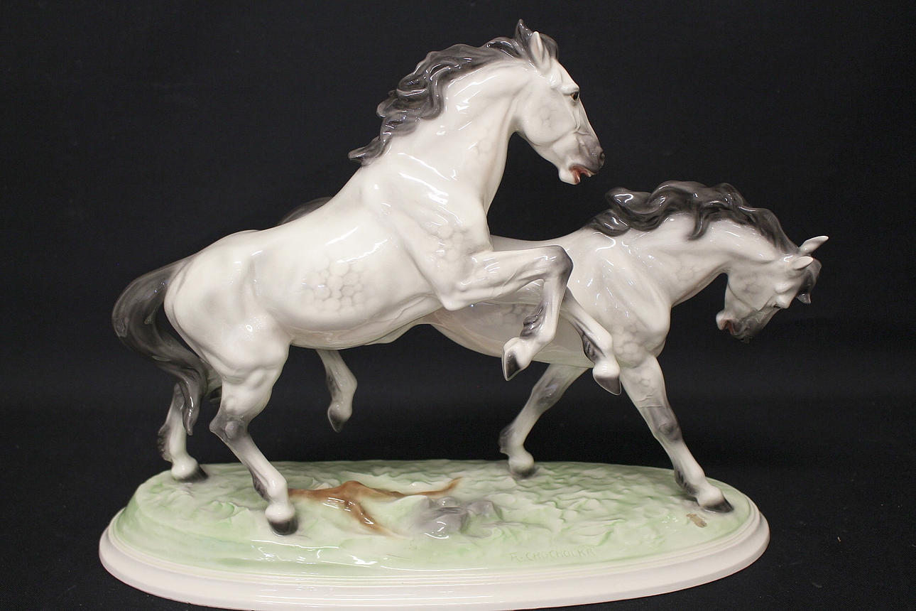 FIGUR, porcelæn, heste, R. Chocholka, Østrig.