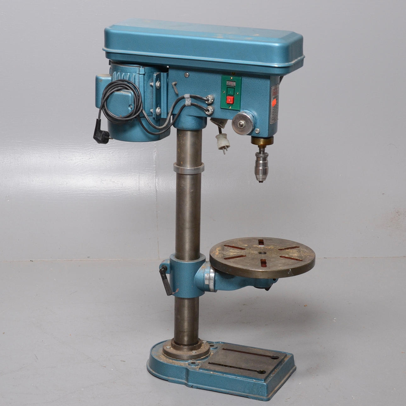 PELARBORRMASKIN GEETEE.