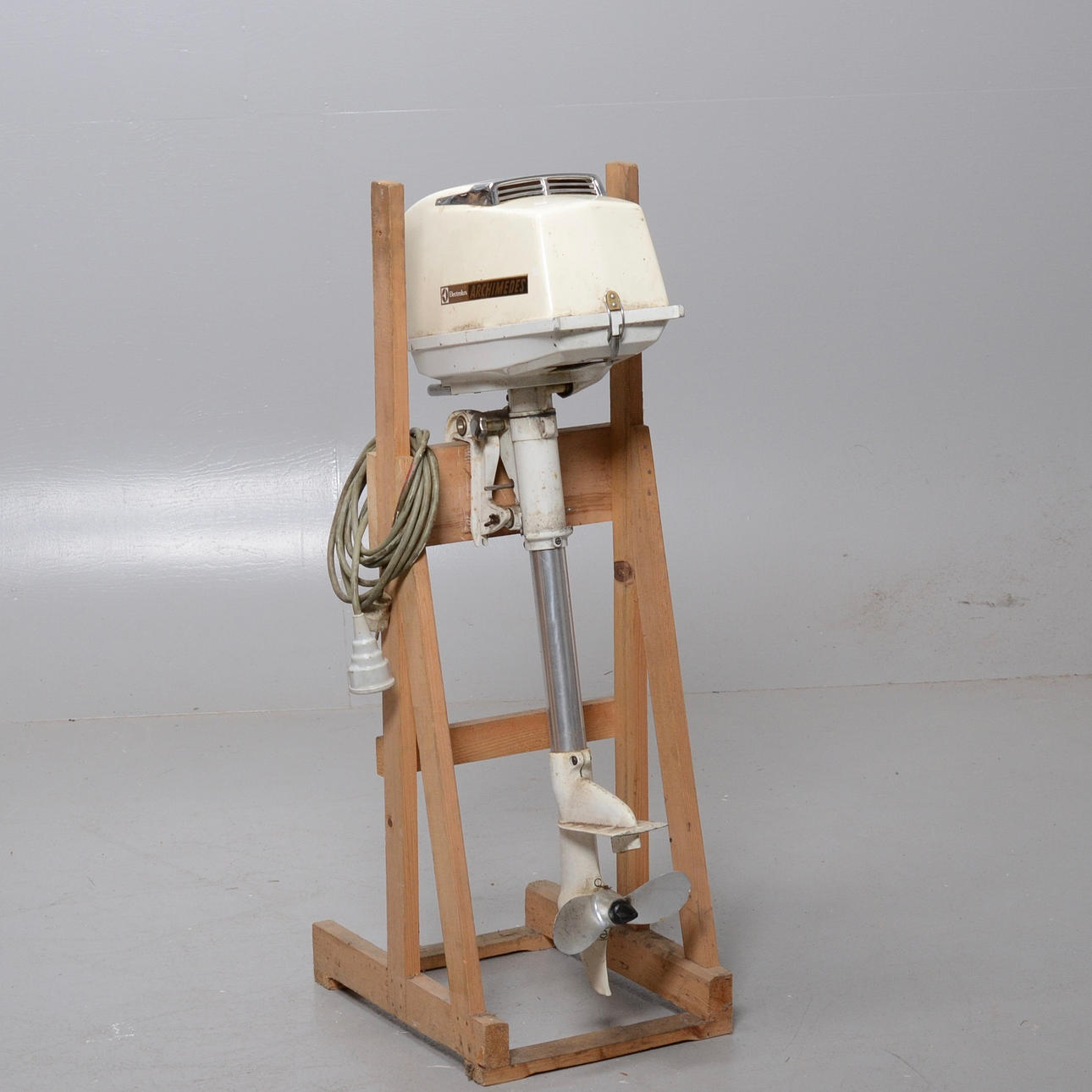 UTOMBORDARE ELEKTROLUX.