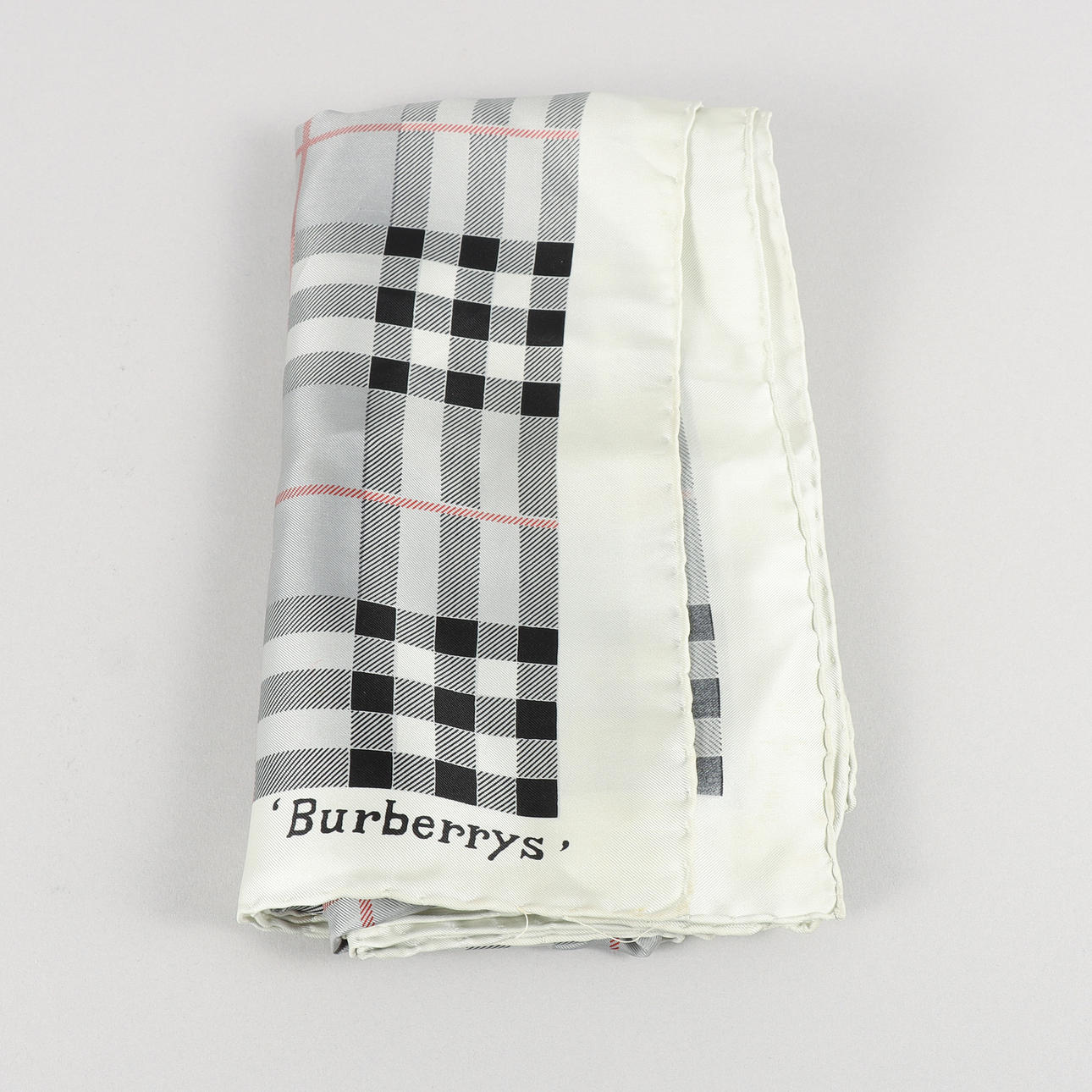 BURBERRY scarf.
