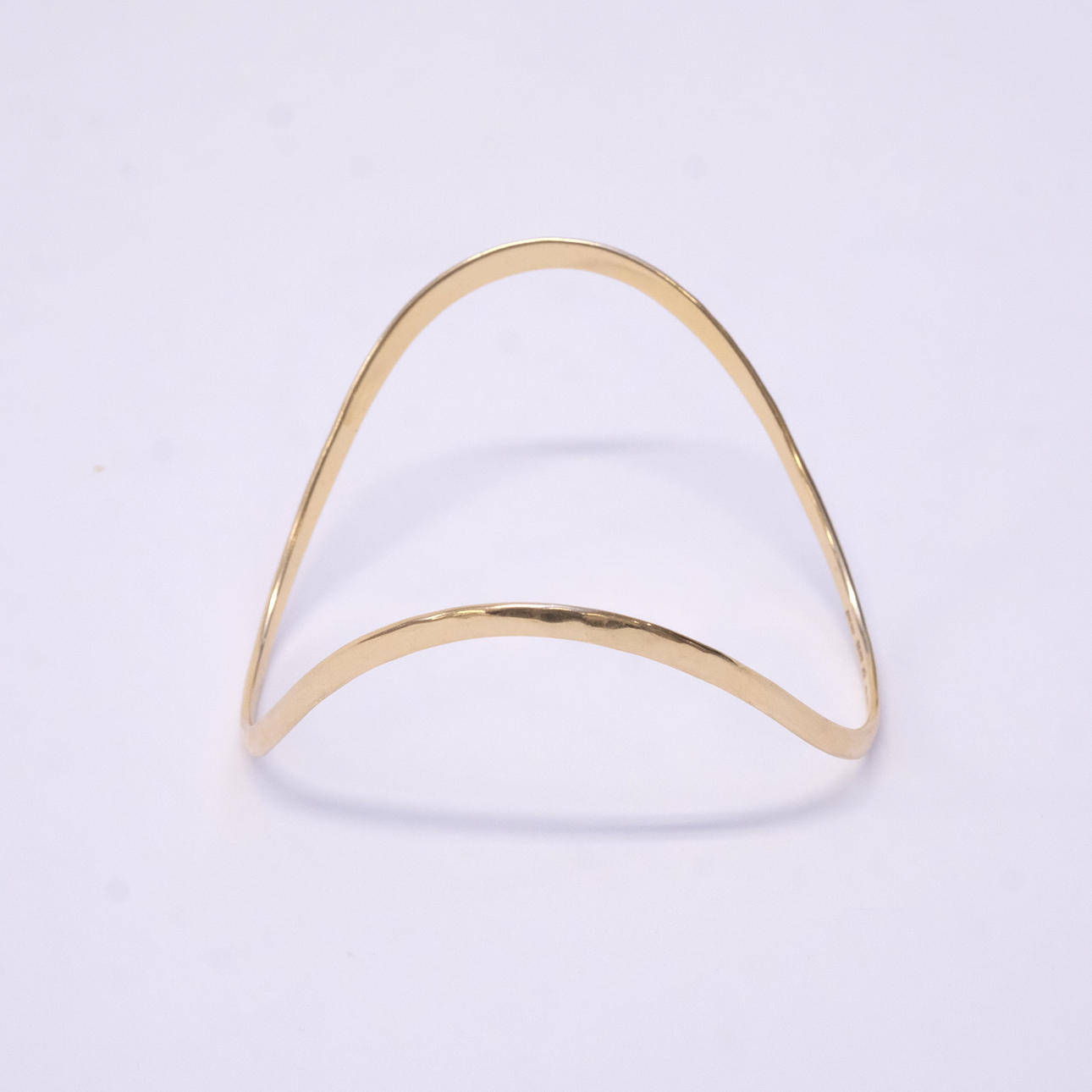 STELT ARMBAND, 18K GULD.