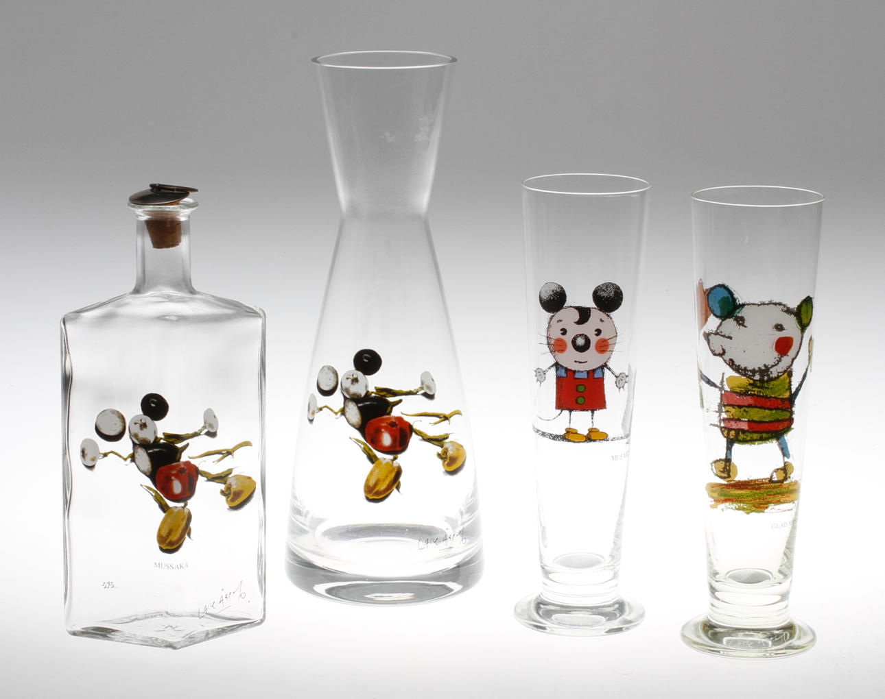 GLASFÖREMÅL, 4 delar, Lasse Åberg.