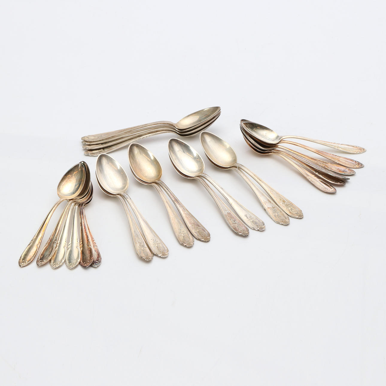 SKEDAR, 12+12 ST. Silver. Vikt ca 340 gram.