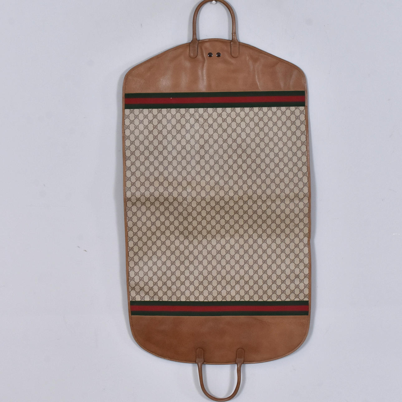 RESEGARDEROB, monogramcanvas och konstläder, Gucci.