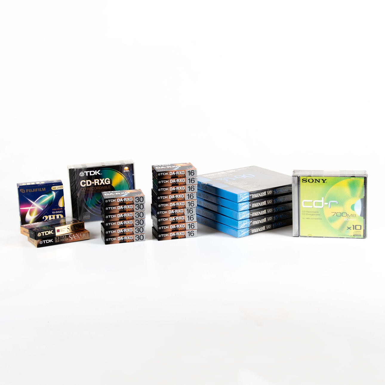 DIVERSE KASSETTBAND OCH CD-R.