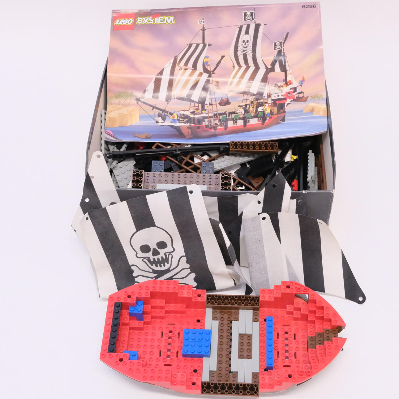 LEGO PIRATSKEPP.