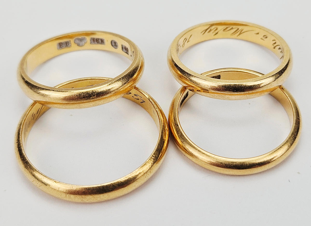 RINGAR, 4 st, guld, 18K, vikt ca. 17,5 gram.
