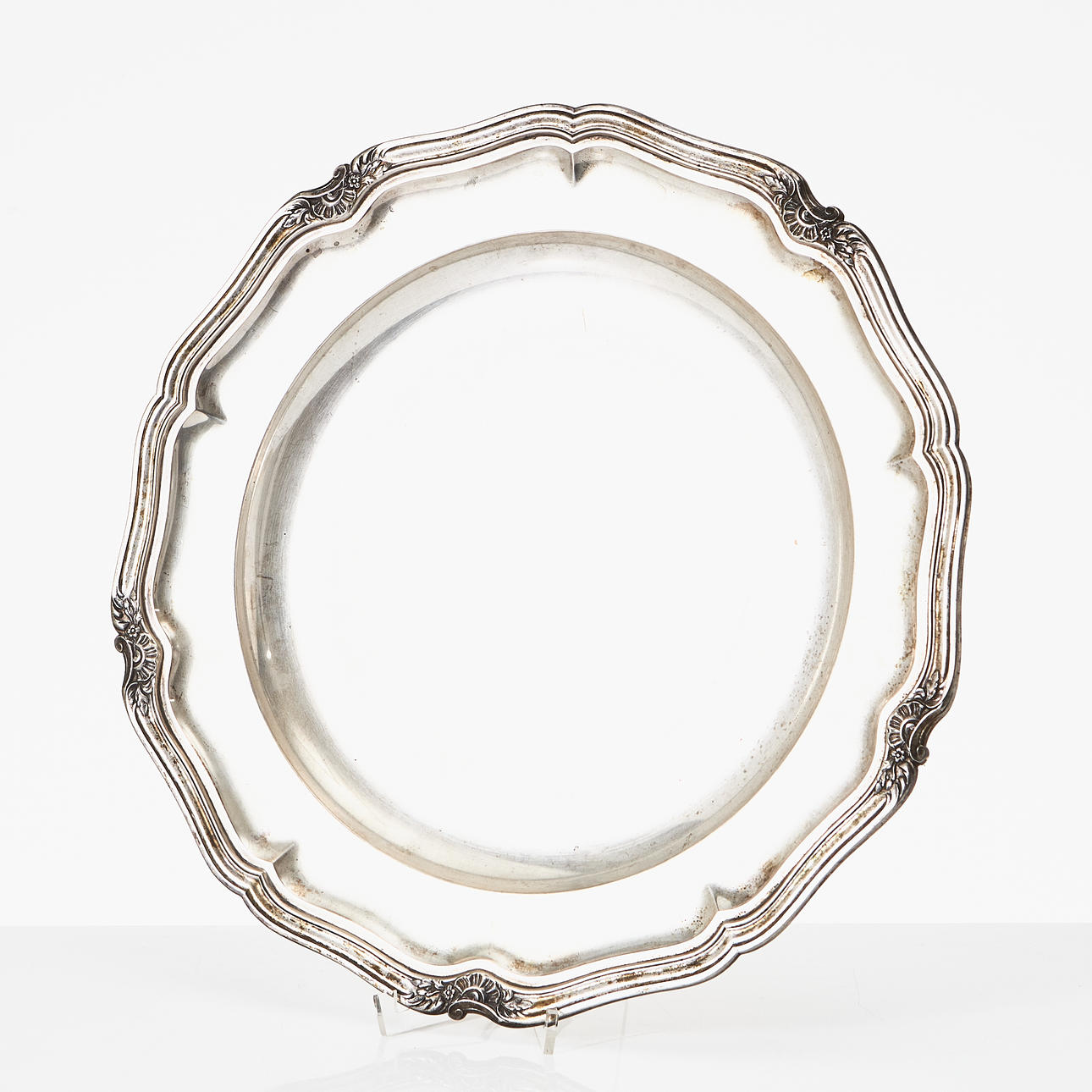 BRICKA, silver, Danmark, 1929, rokokostil, konturerat brätte.