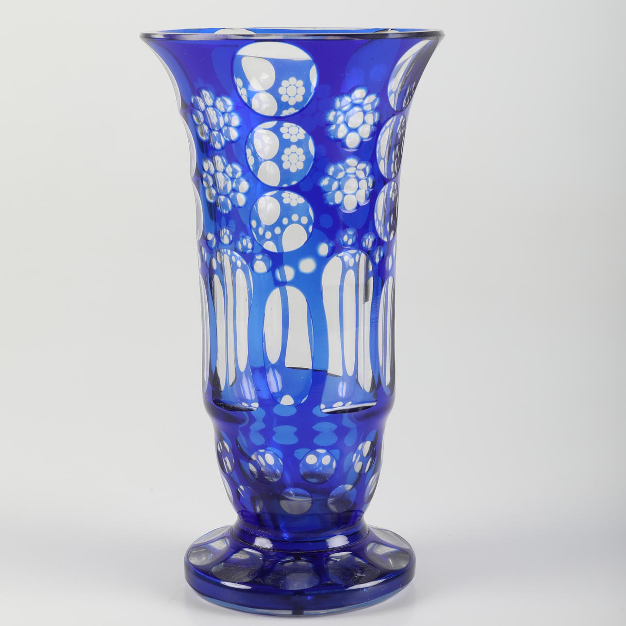VAS, slipat glas, Böhmen, 1900-tal.