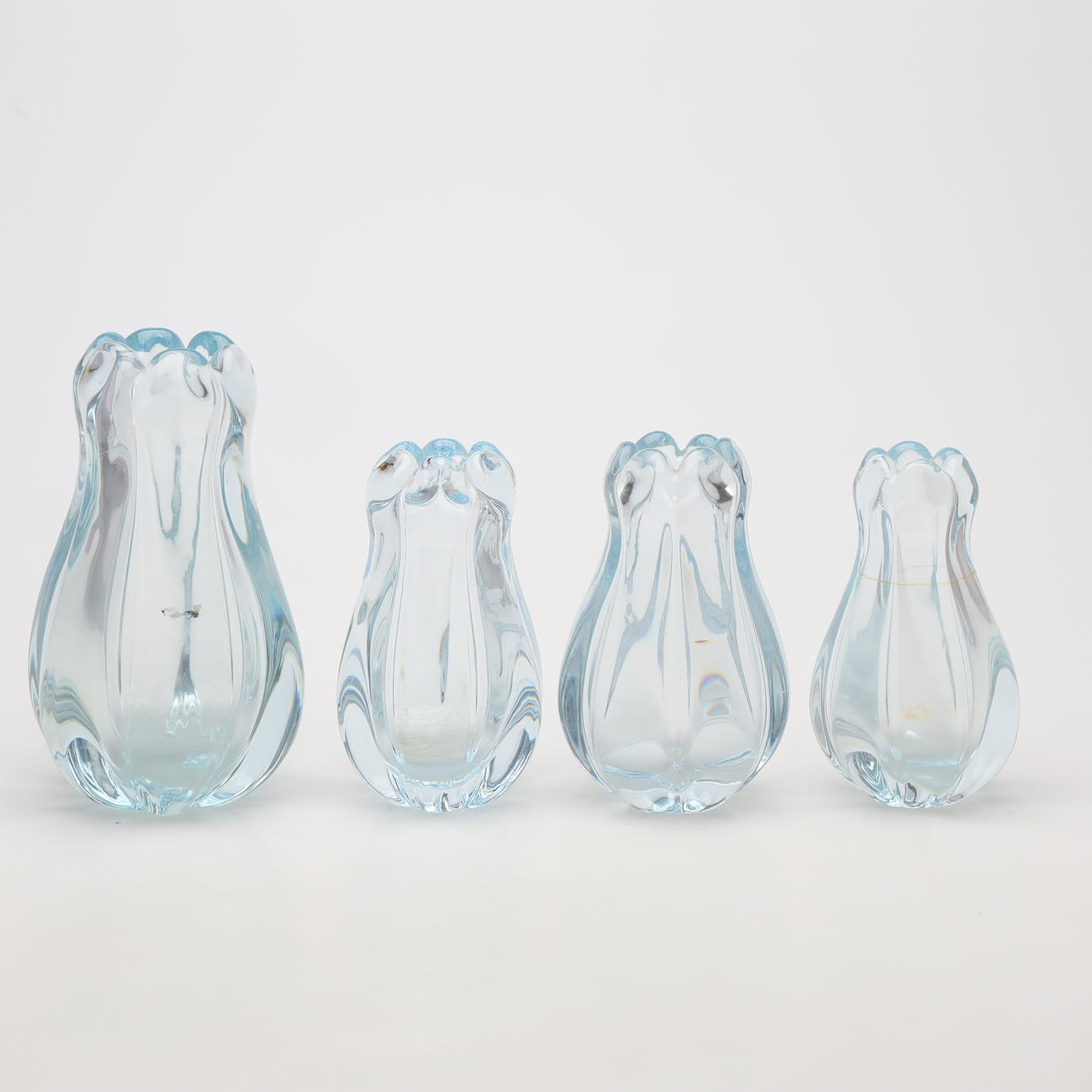 VICKE LINDSTRAND. VASER, 4 stycken, glas, Orrefors.