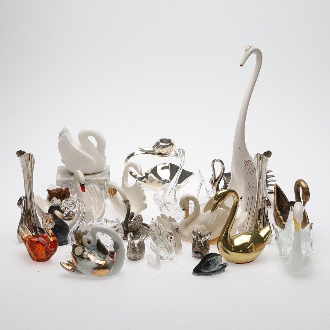 SVANSAMLING, glas, keramik, mässing, 30 st.