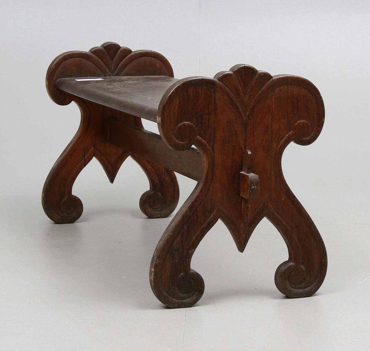 BÄNK, Arts and Crafts typ, 1900 talets början.